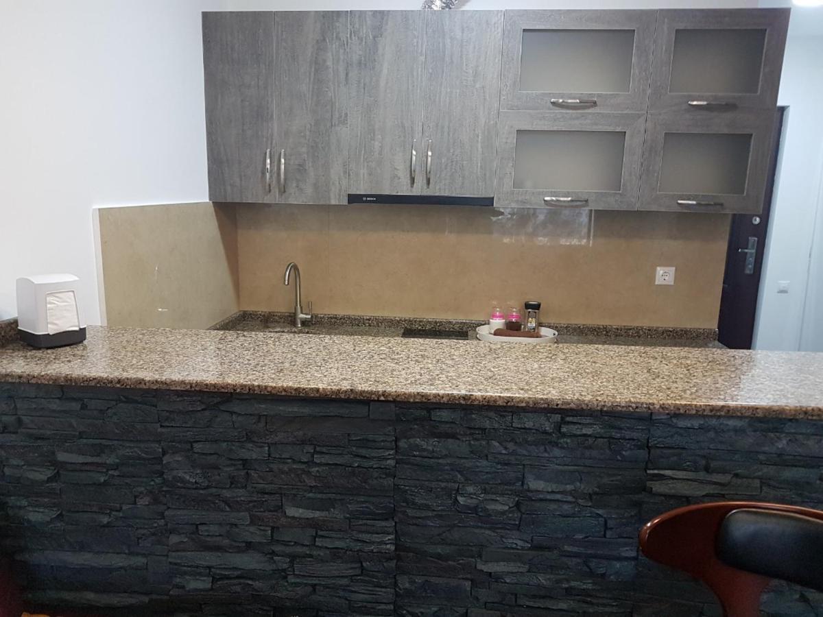 バトゥーミApartament Premium Klassアパートメント エクステリア 写真